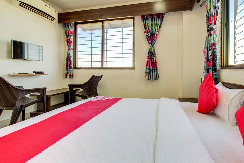 OYO 69297 Shri Hari Krishna ( Lodging & Boarding ) Banquite Hall, Panchvati Nashik, Nashik