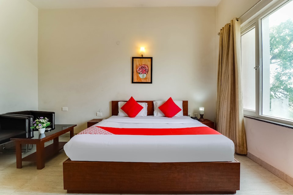 OYO 69305 Blue Orchid Resorts, SGPGI Lucknow, Lucknow