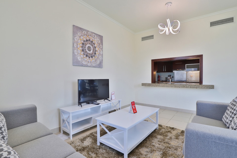 OYO 465 Home Burj view unit no 801 Burj khalifa facing downtown, Downtown Dubai, Dubai