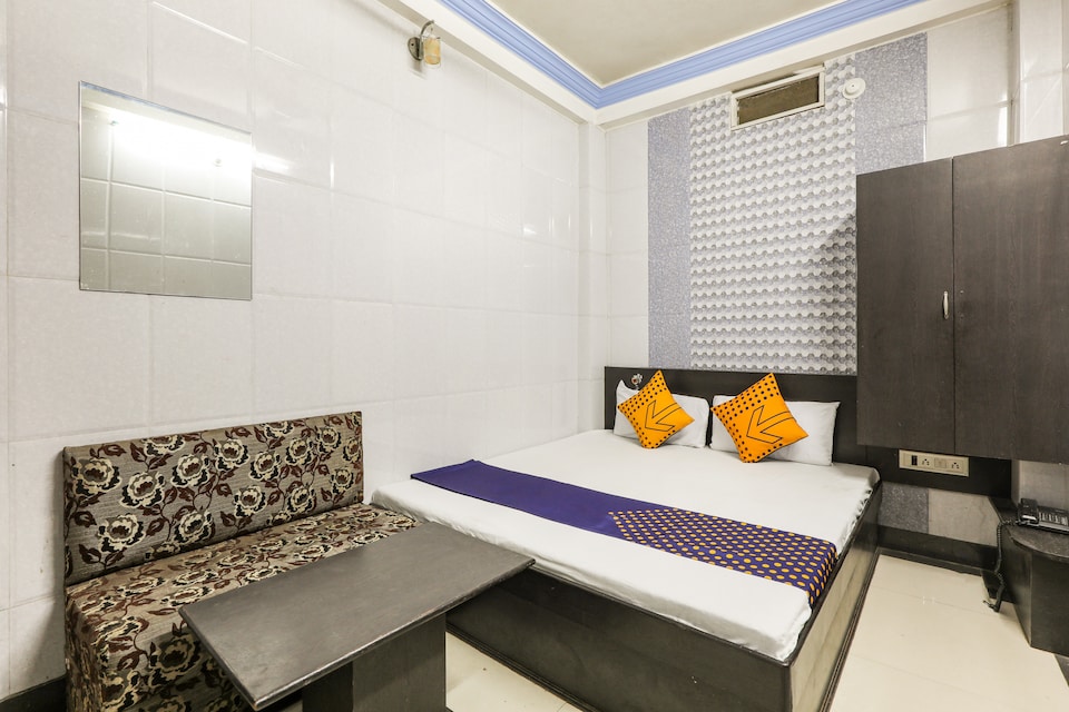 SPOT ON 69320 Hotel New Neha Palace, Mahakal Temple 1, Ujjain