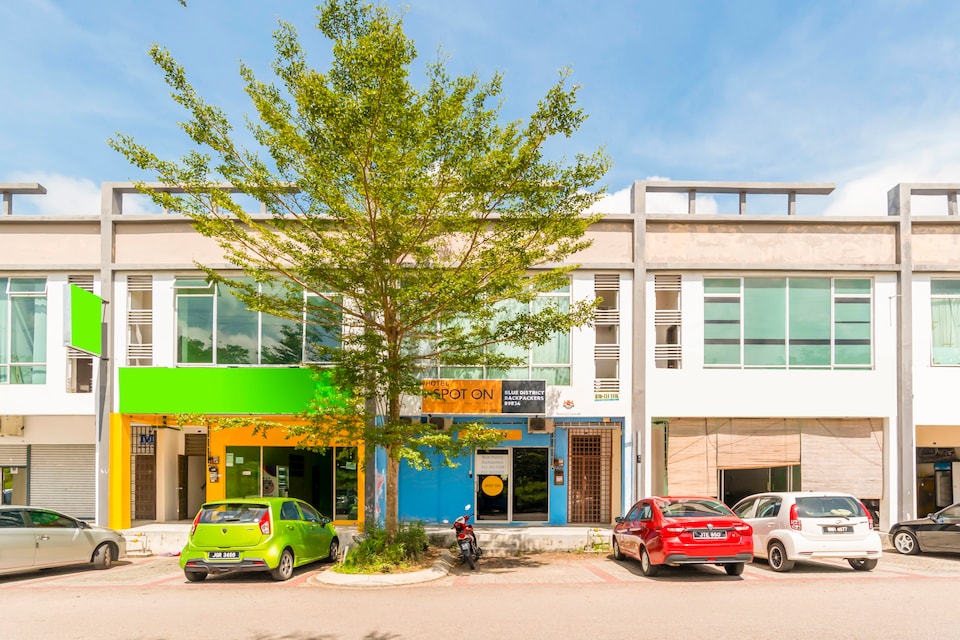 SPOT ON 89834 Blue District Backpackers, Kota Tinggi, Kota Tinggi