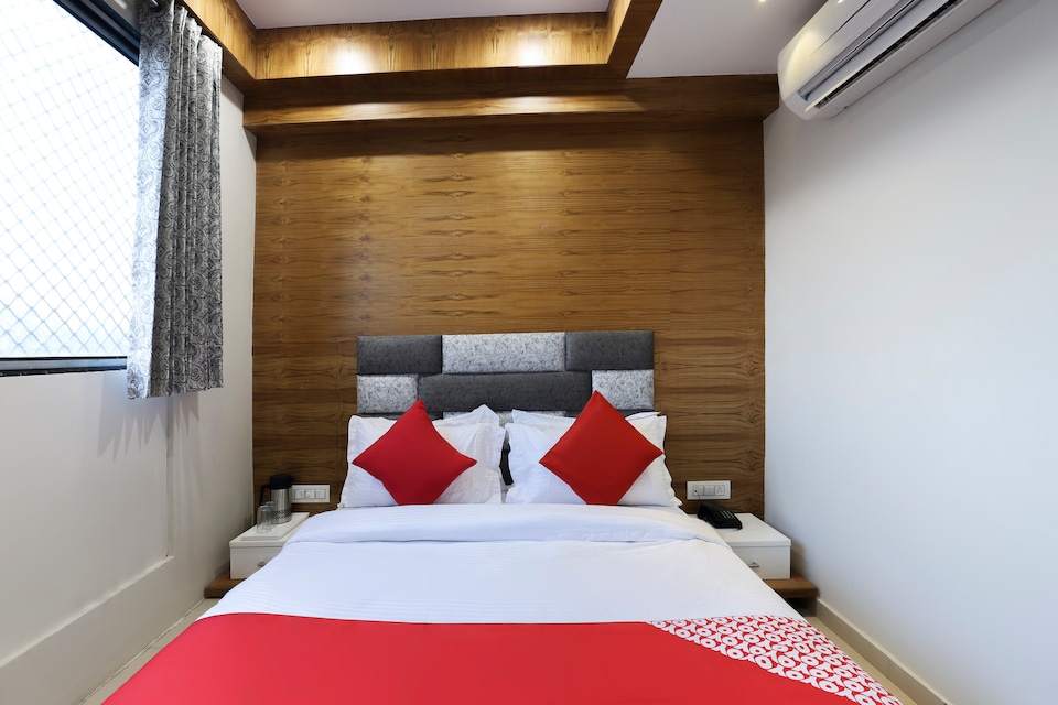 Hotel O Madhav Villa, Ahmedabad Railway Station, Ahmedabad