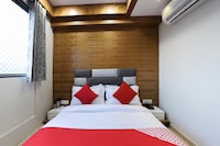 OYO 69353 Hotel Madhav Villa