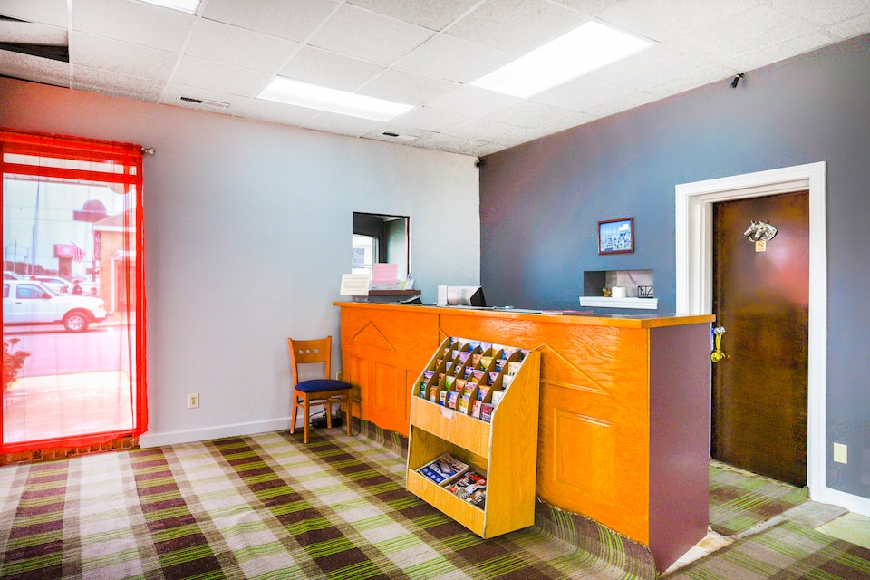 OYO Hotel Williamston, C27817, Williamston NC