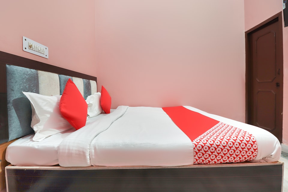 OYO 69372 Paradise Inn, Meerut, Meerut