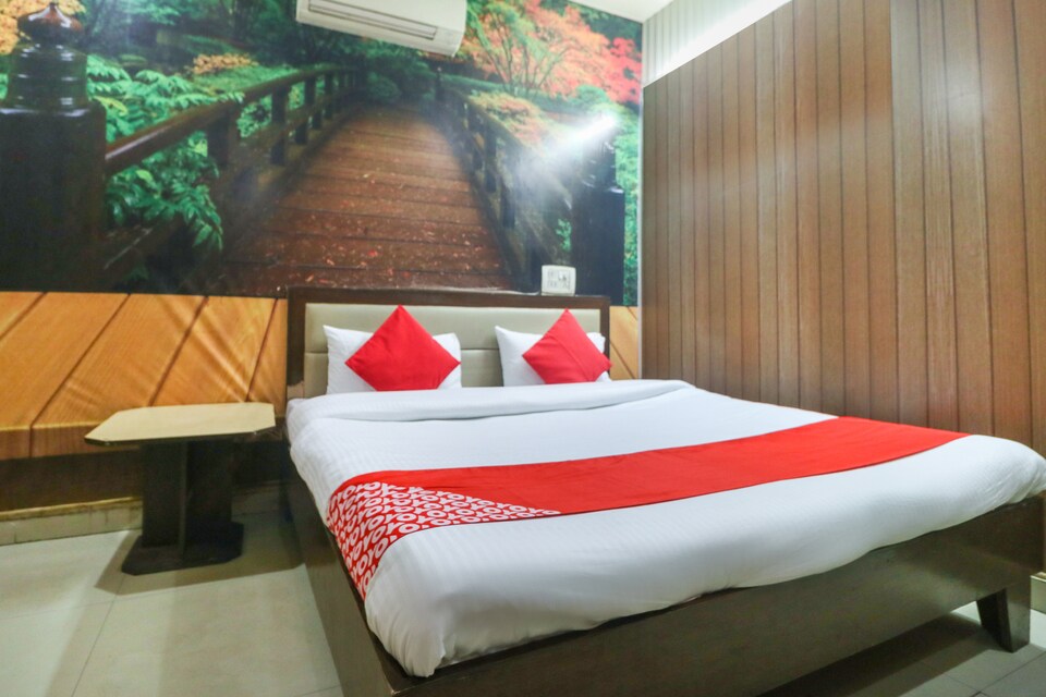 OYO 69389 Hotel Grand, Zirakpur, Zirakpur