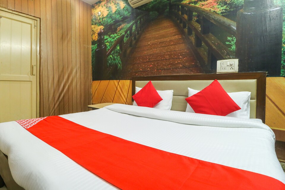 OYO 69389 Hotel Grand, Zirakpur, Zirakpur