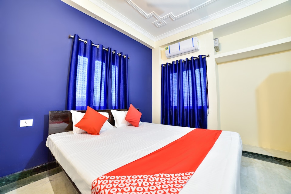 Flagship 69407 Royal Brothers, Bailey Road, Patna
