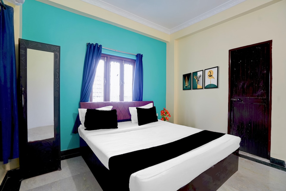 Hotel O Chitrakut Nagar Formerly Royal Brothers, Bailey Road, Patna