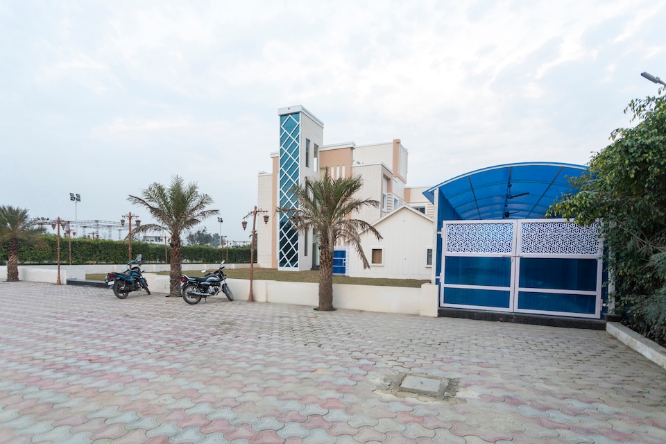 Capital O 69415 Green View Resort, Aligarh, Aligarh