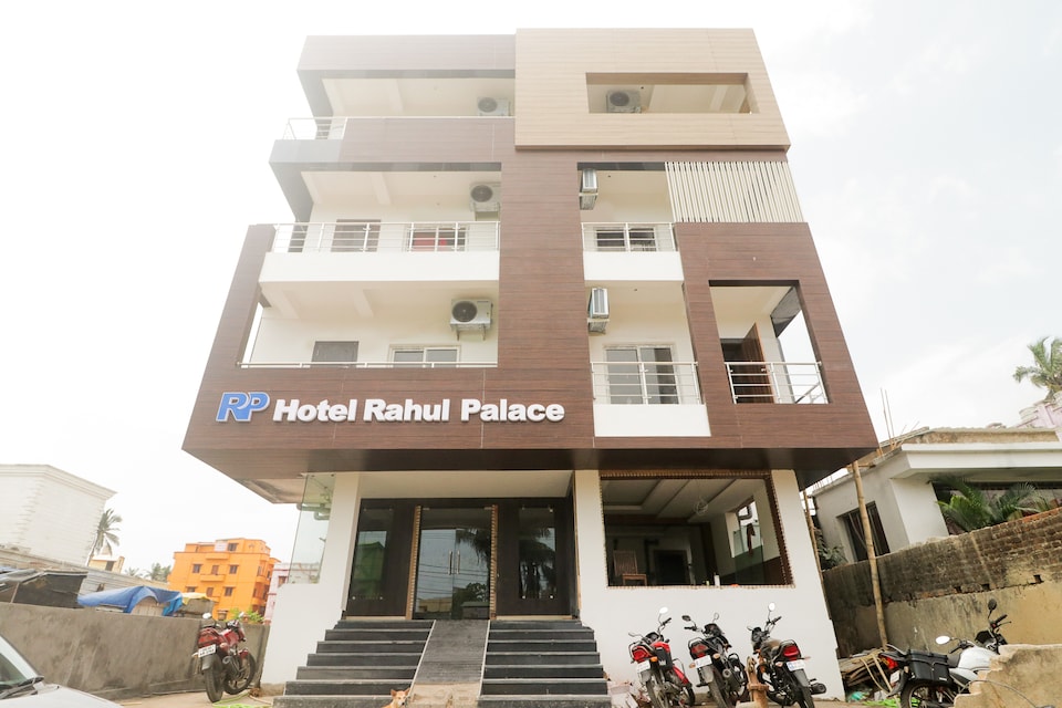 OYO 69416 Rahul Palace, Swargdwar Puri, Puri