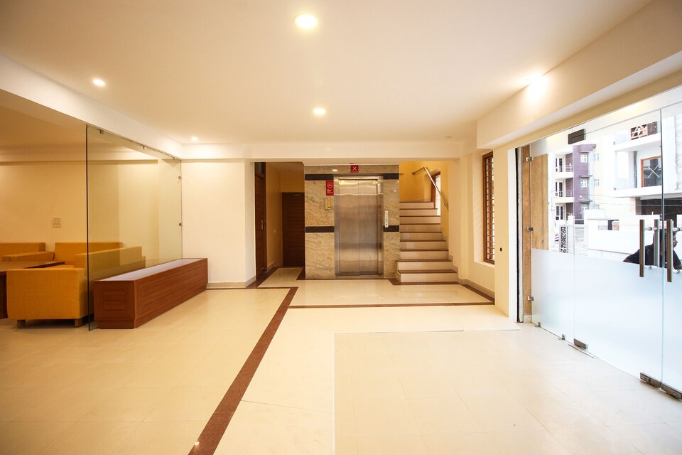 OYO 5708 Zinc By Hummingbird, Medanta, Gurgaon