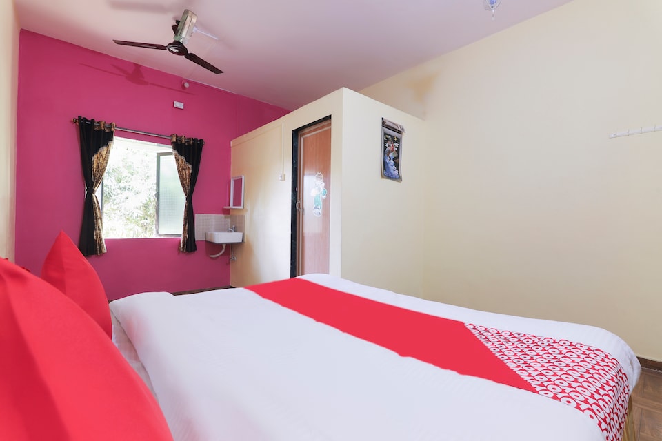 OYO 69439 Laxmi Narayan Cottage, Alibag, Alibag