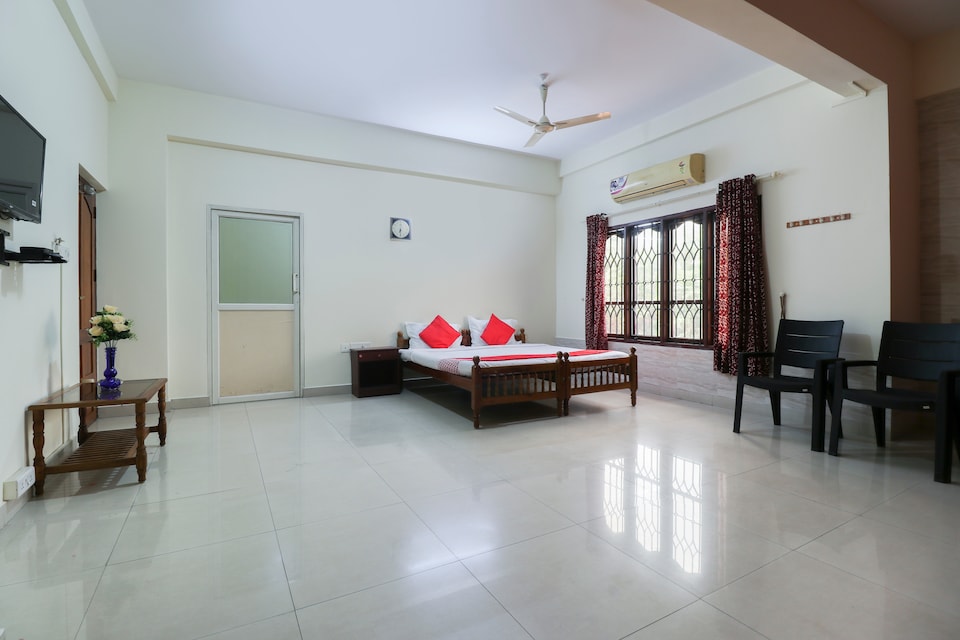 OYO 69444 Zam Zam Lodge, Attingal, Trivandrum