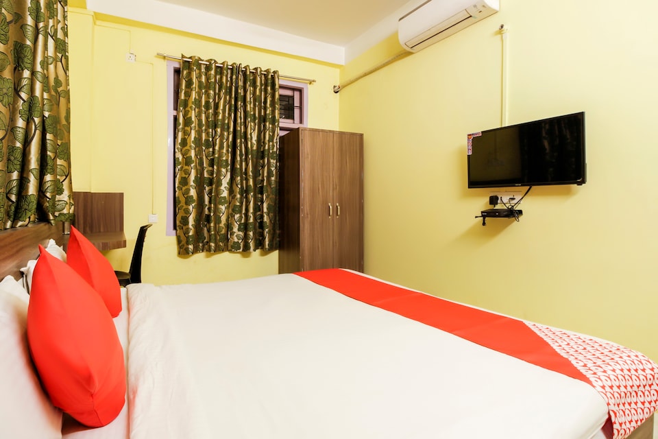 Live as GHY634, Six Mile Guwahati, Guwahati