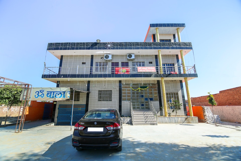 OYO 69465 Maa Laxmi Garden Guesthouse , NH2 Highway Mathura, Mathura