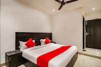 Hotel O Blue Diamond Bata Chowk Metro Station