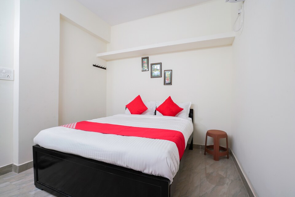 OYO Flagship 69483 Hotel Dsr Residency, Flagship Hyderabad, Book