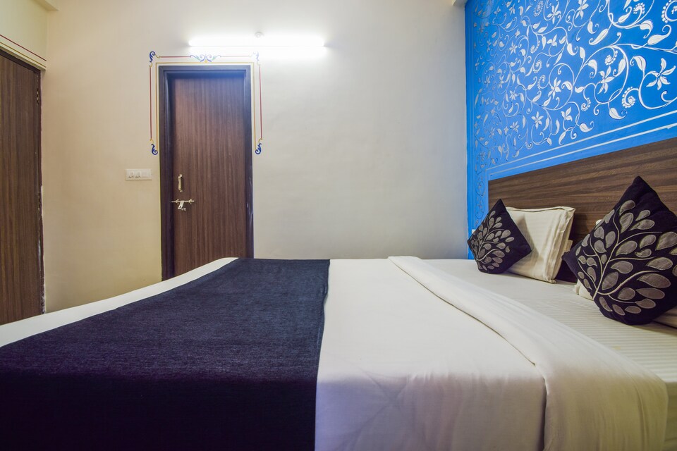 OYO 5715 Hotel King Mansion, Udaipur North, Udaipur