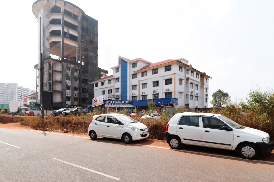 Capital O 69490 Hotel Plaza Avenue, Bendoorwell Mangalore, मंगलौर
