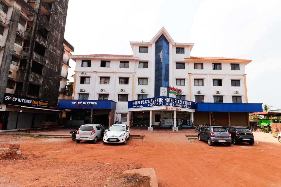 Capital O 69490 Hotel Plaza Avenue, Bendoorwell Mangalore, मंगलौर