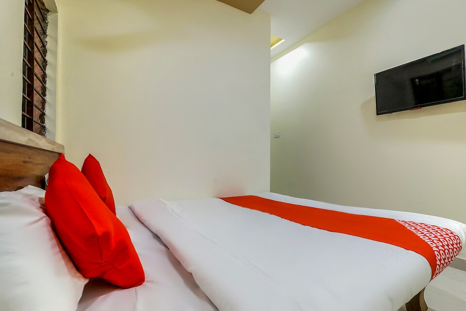 OYO 69494 New Select Lodge, Bijapur city, Bijapur