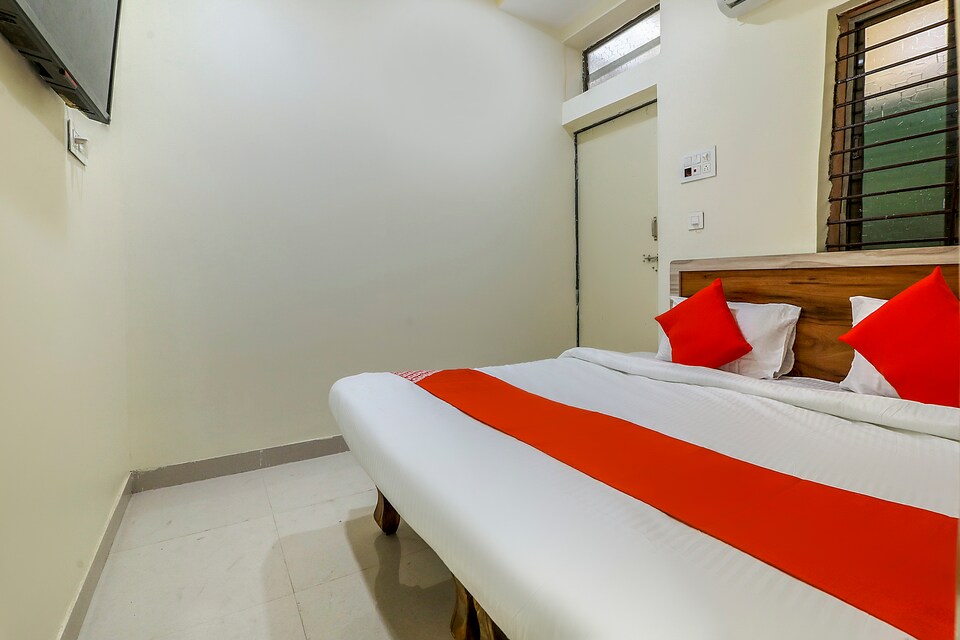 OYO 69494 New Select Lodge, Bijapur city, Bijapur