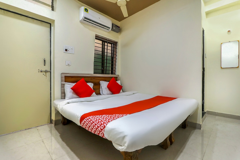 OYO 69494 New Select Lodge, Bijapur city, Bijapur