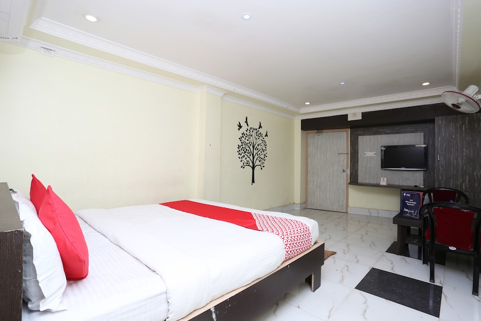 live under bbs908, Railway Station Bhubneshwar, Bhubaneswar