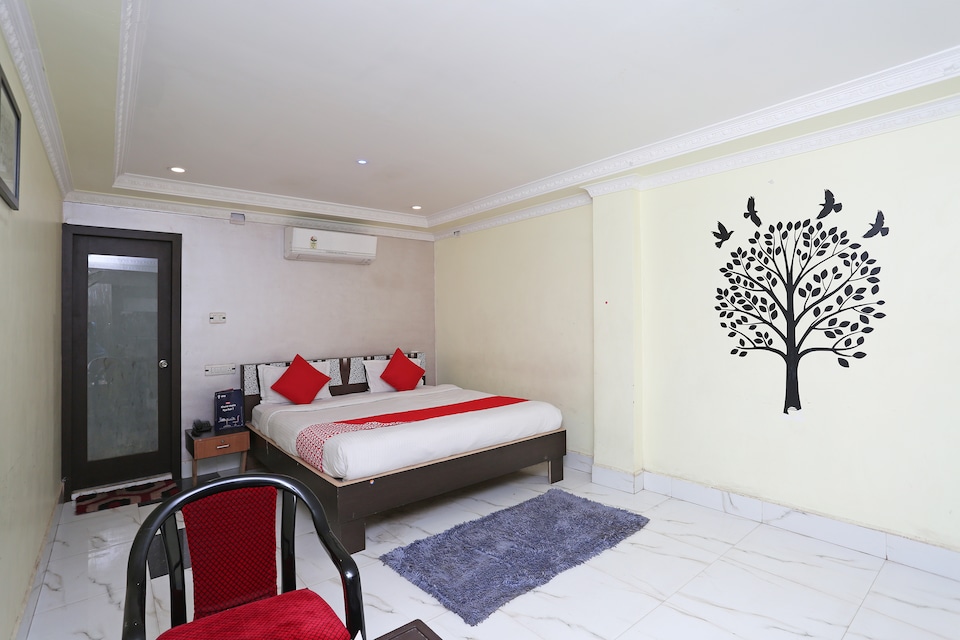 live under bbs908, Railway Station Bhubneshwar, Bhubaneswar