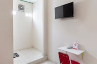 OYO 2898 Kost Irfani