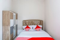 OYO 2898 Kost Irfani