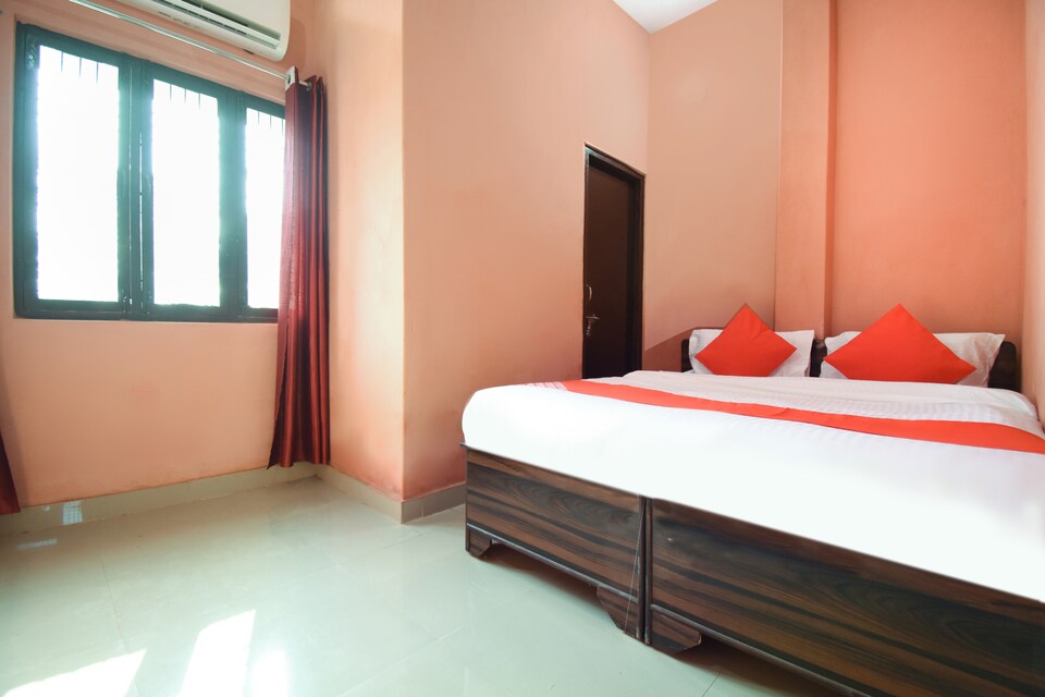 OYO 69504 Celebrations Hotel, Chakrata Road Dehradun, Dehradun