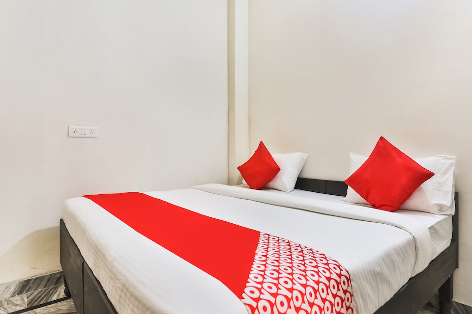 OYO 69507 Royal King Inn, North Delhi, Delhi