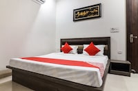 Hotel O Diamond Star