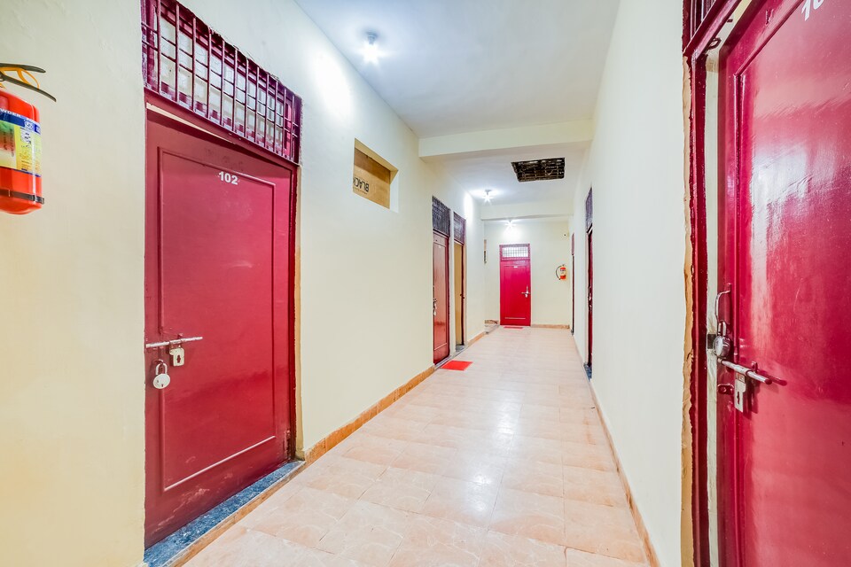 SPOT ON 69577 Jd Guest House, City Centre, Gwalior