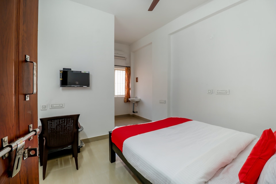 OYO 69588 The Oak Tree Hotel, Erode, Erode