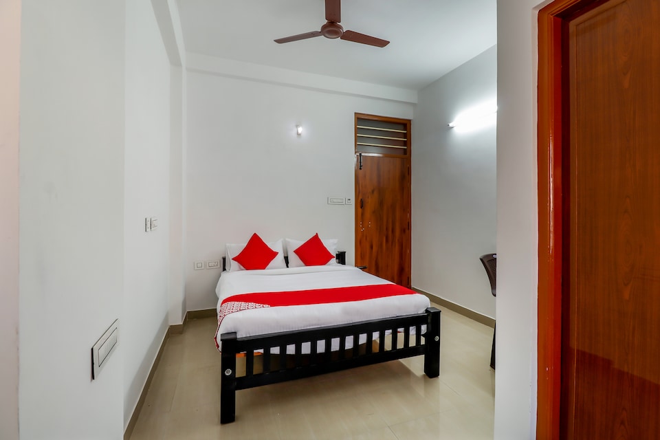 OYO 69588 The Oak Tree Hotel, Erode, Erode