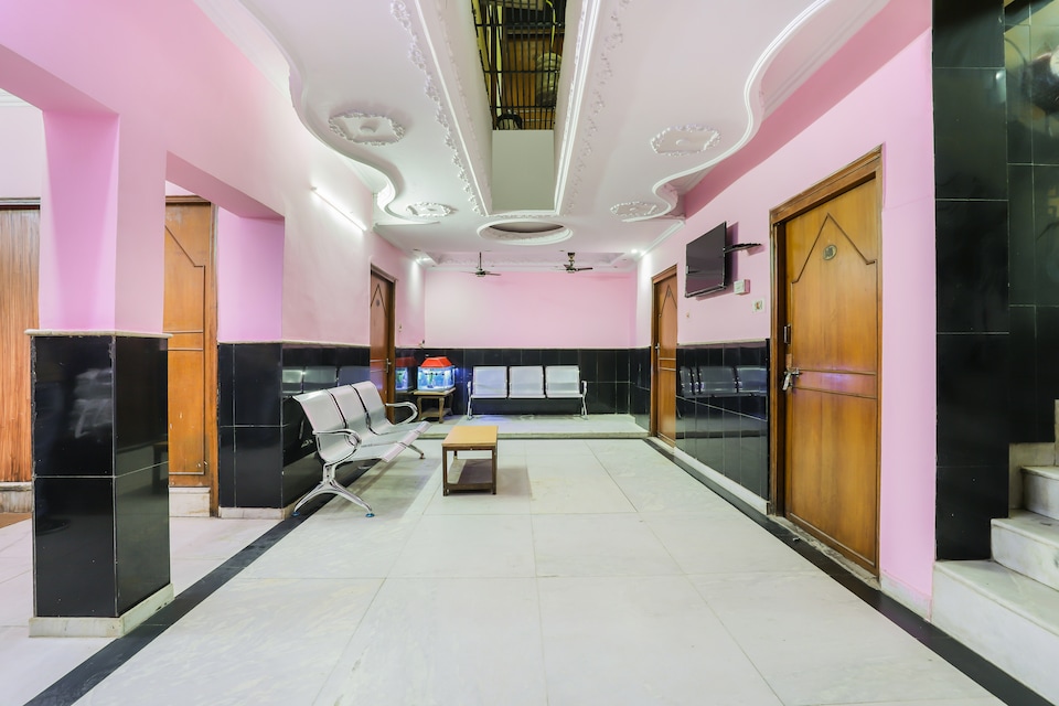 Hotel O Raj Hans Dx New Delhi Railway Station, Paharganj Delhi, दिल्ली