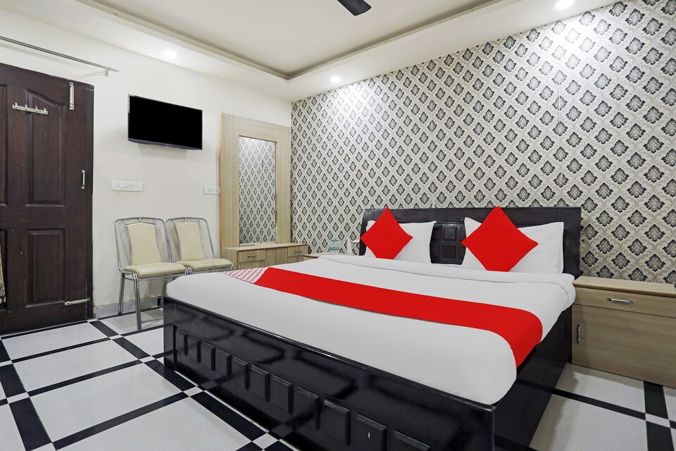 Flagship 69609 Disha Garden And Banquet, Pilibhit Bypass Road, Bareilly