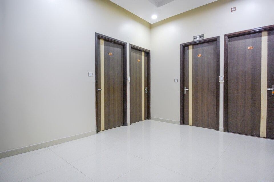 Hotel O Moments Inn, Golden Temple Road Amritsar, Amritsar