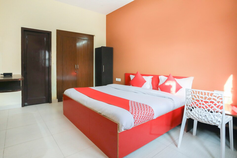 OYO 69626 City Center Cottage, Noida City, Noida