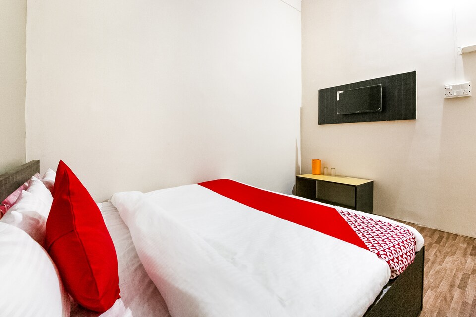 OYO 69647 Yash Lodge, Vijay Nagar - Jabalpur, Jabalpur