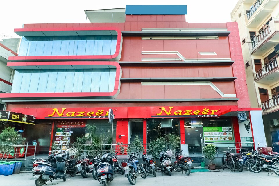 Capital O 69653 Happy Stay, Anand Vihar Delhi, Delhi