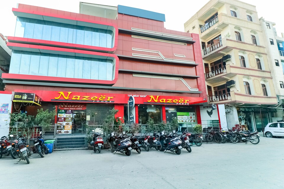 Capital O 69653 Happy Stay, Anand Vihar Delhi, Delhi