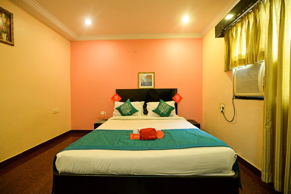 OYO Rooms 064 Near Nampally Railway Station, Abids-Nampally, Hyderabad