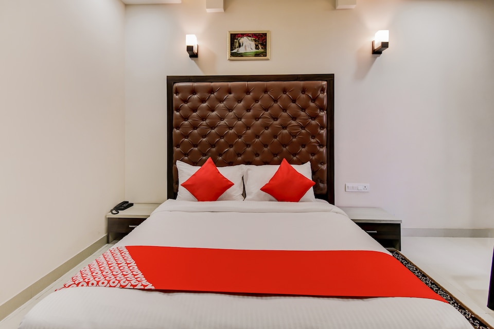 OYO Hotel Green Wood, Mansarovar, Jaipur