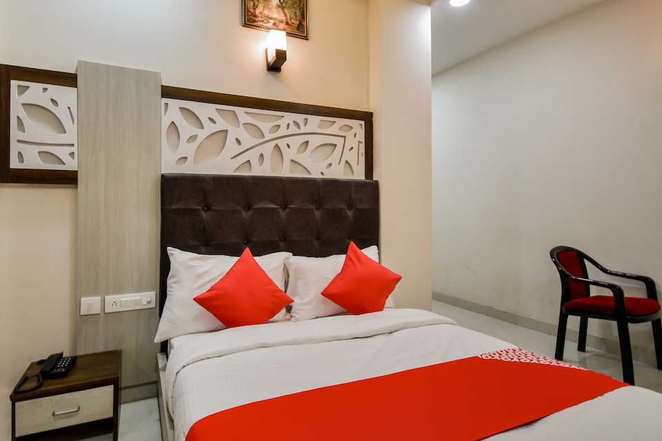 OYO Hotel Green Wood, Mansarovar, Jaipur
