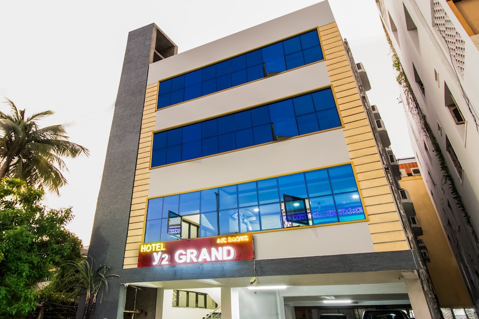 Hotel O Y2 Grand, Governorpet Vijayawada, Vijayawada