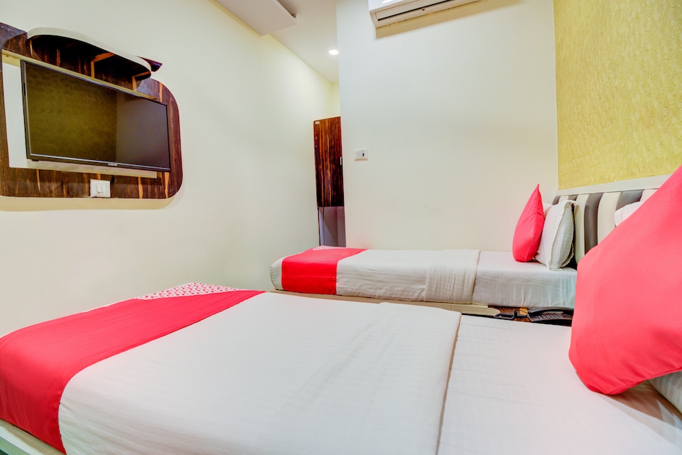 OYO 69723 Golden Tulipz Boutique Hotel, Mumbai Chembur-Kurla-Ghatkopar, Mumbai